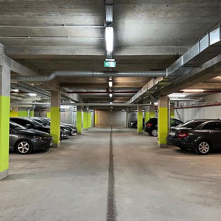 Loft Klonowa - Apartament Z Garazem キェルツェ エクステリア 写真
