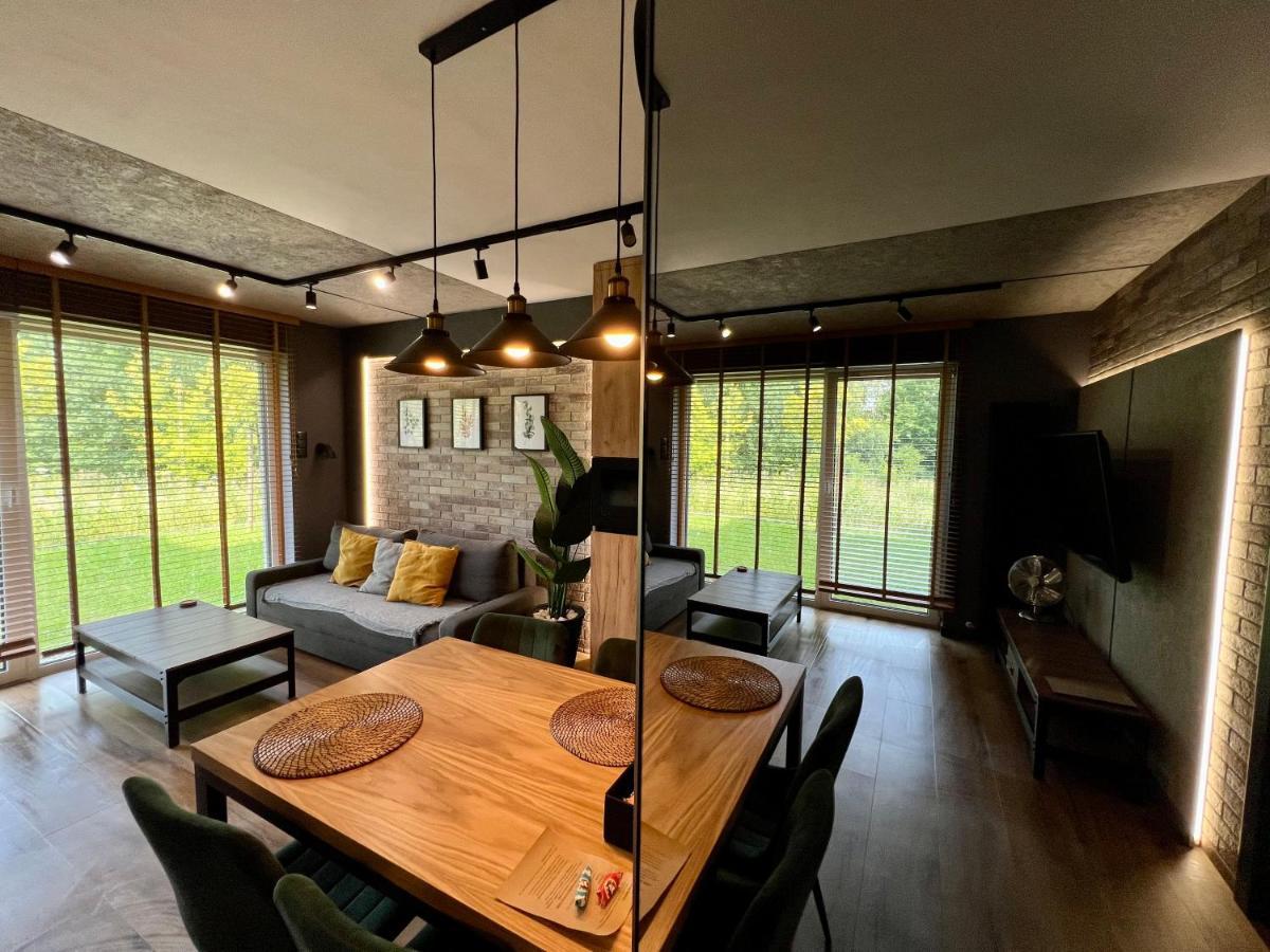 Loft Klonowa - Apartament Z Garazem キェルツェ エクステリア 写真